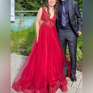 Red Beaded V-Neck Tulle Prom Dress